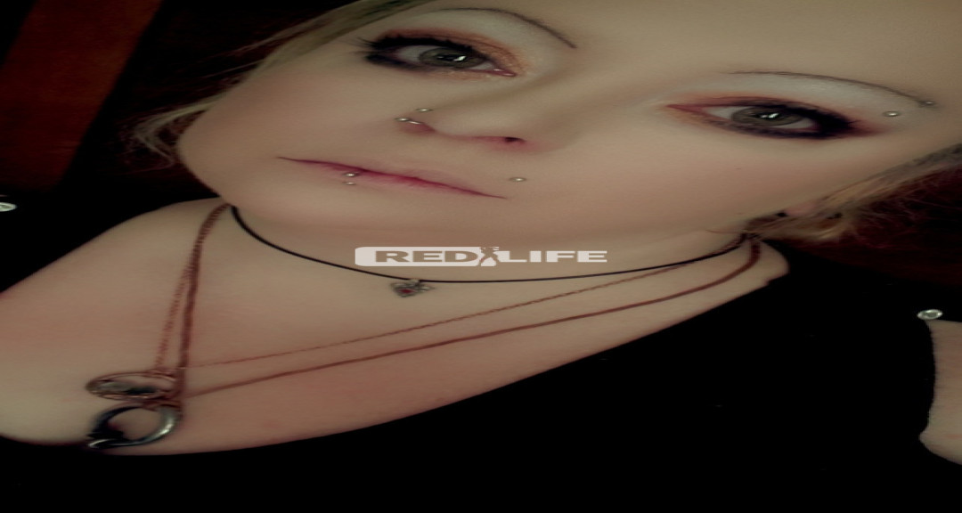 Hey! I'm Hazel Luxe. Located