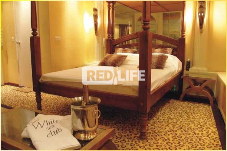 escort práca luxusný klub nočný