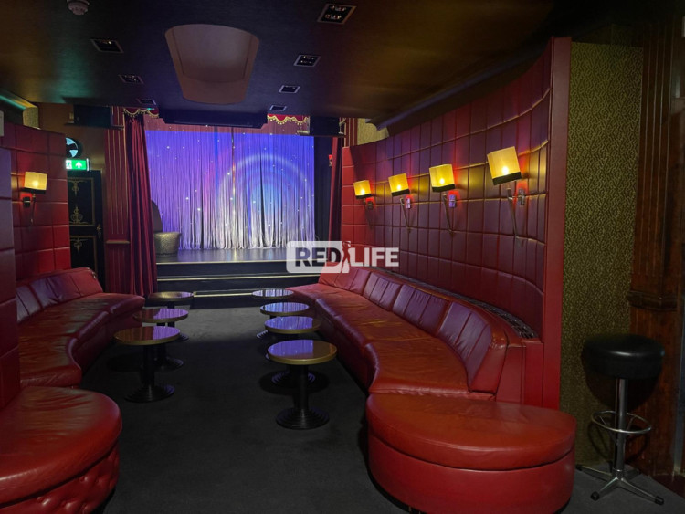escort práca luxusný klub nočný