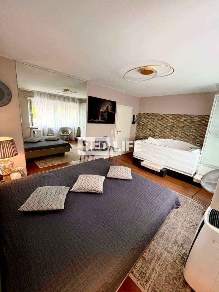 elite štúdio escort práca luxusný